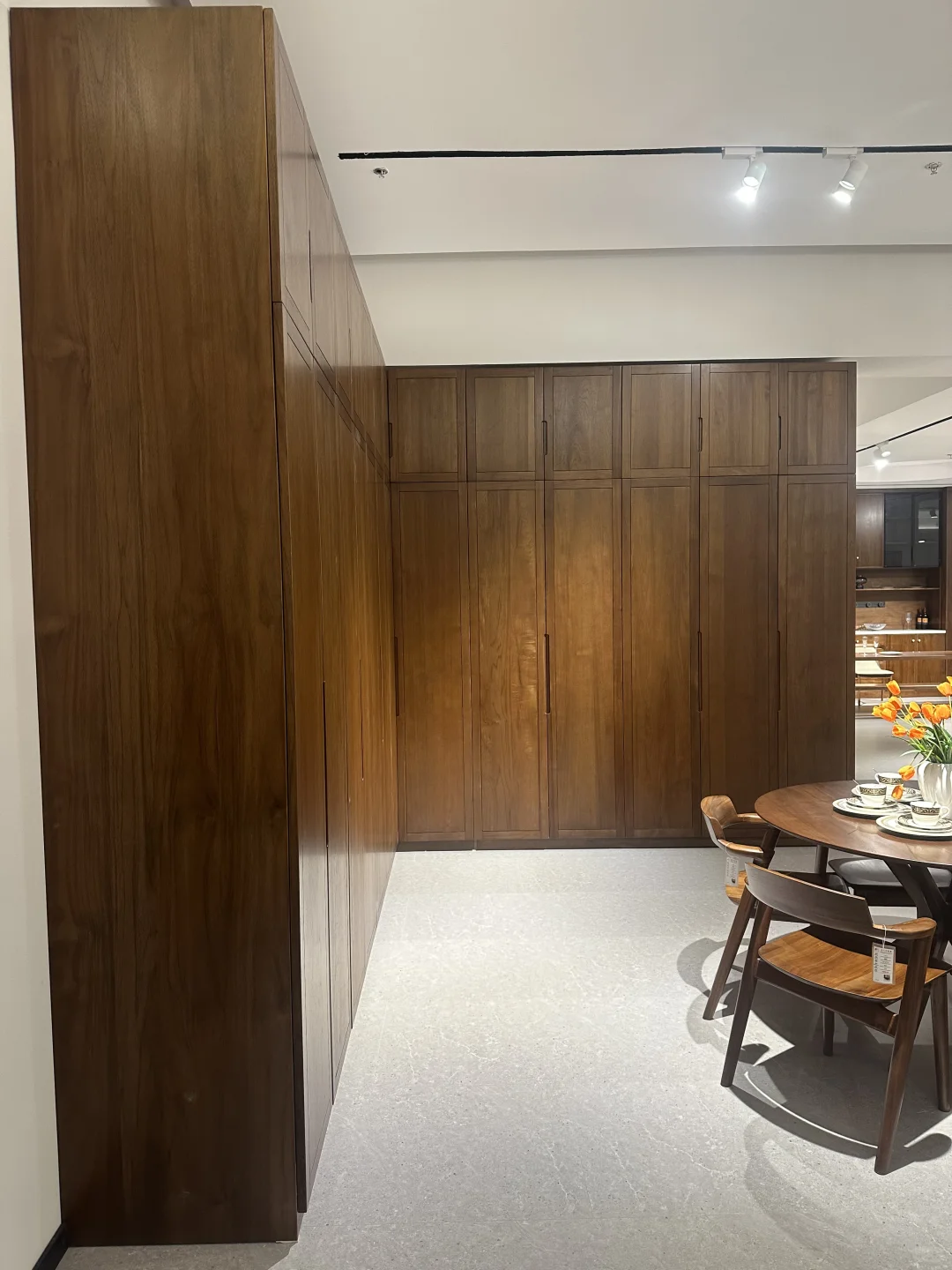 上海家具工厂?新中式整木全屋定制乌金木?