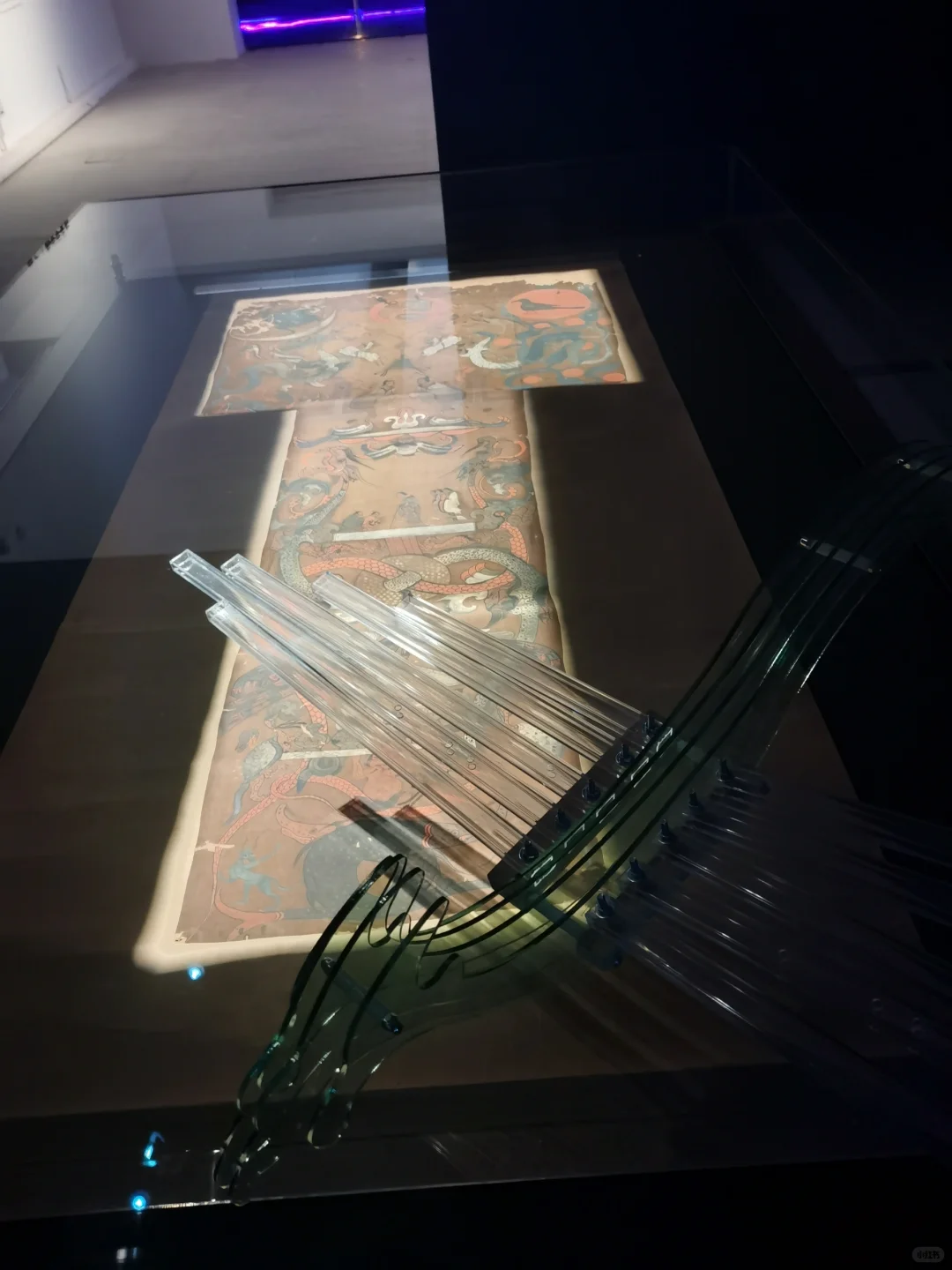 文物与当代的对撞。