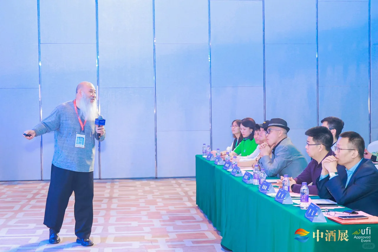 爱喝酒星人绝不能错过！中酒展来啦！