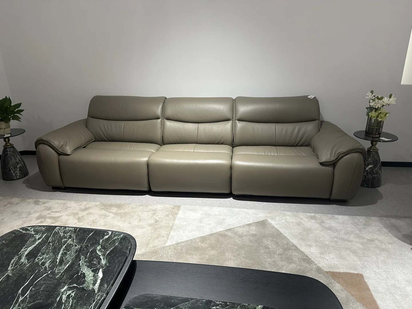 上海家具工厂?双11逛青浦10000平家具厂家