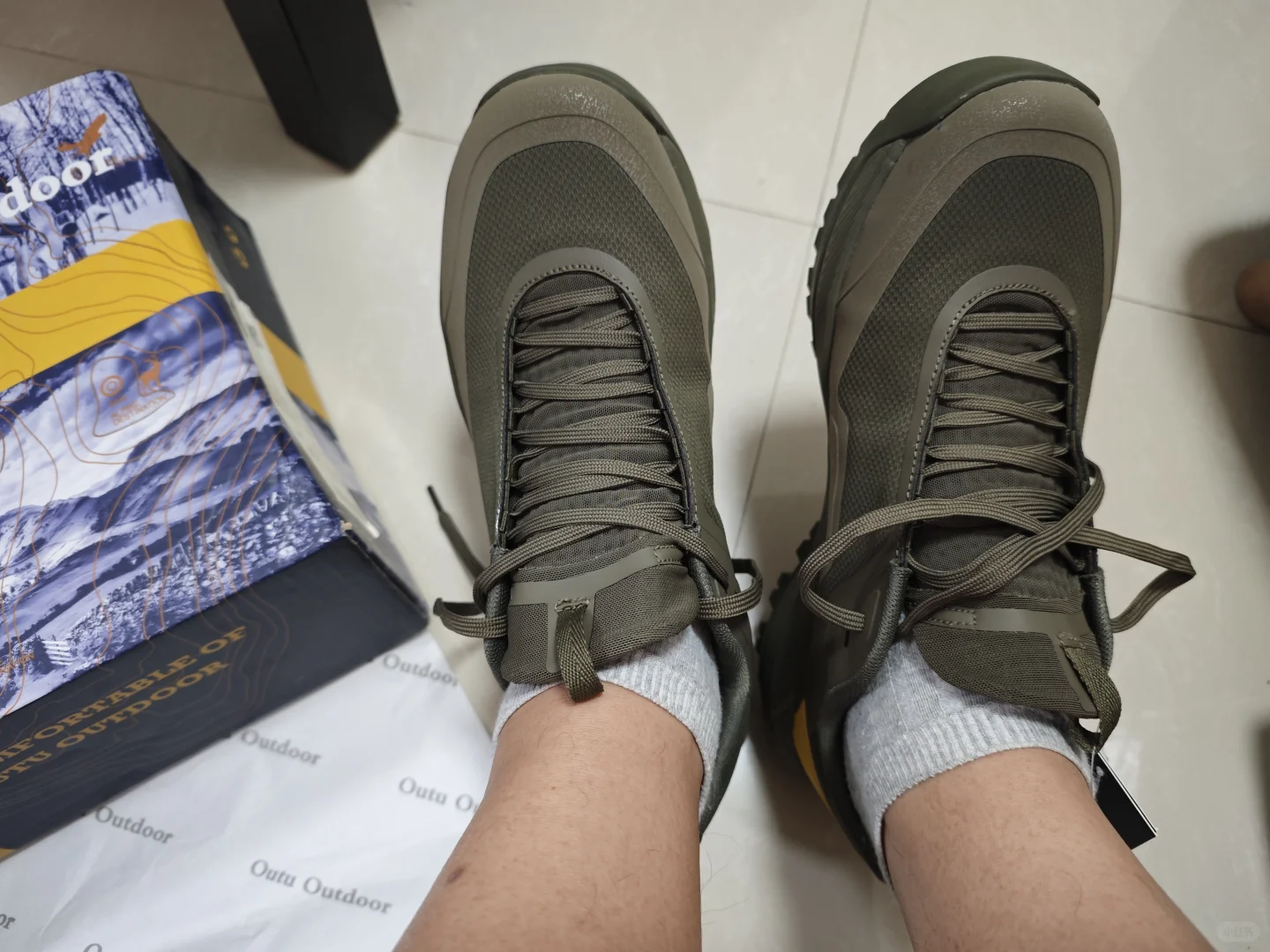 小红书上入手一双鸟家代工厂的户外徒步鞋