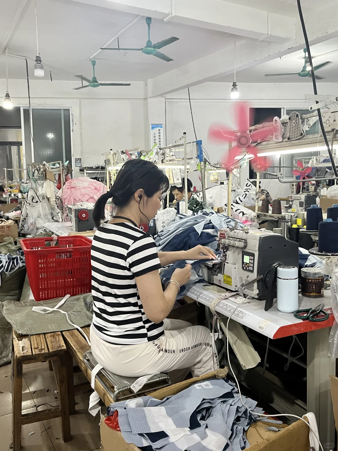 打一件服装样版 需要30天？ 谁受的鸟啊?