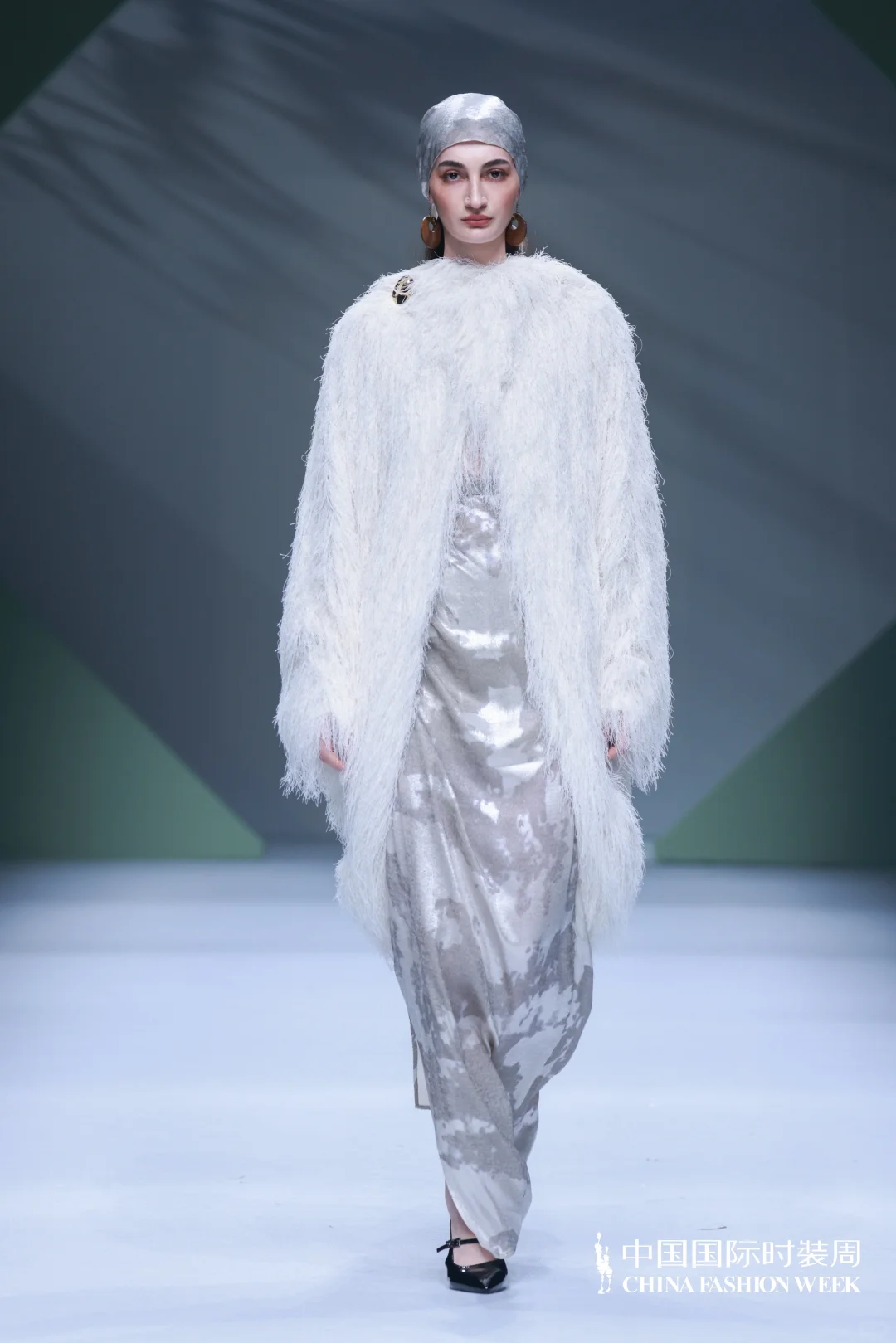 26春夏趋势|当静奢极简风遇上流苏语言