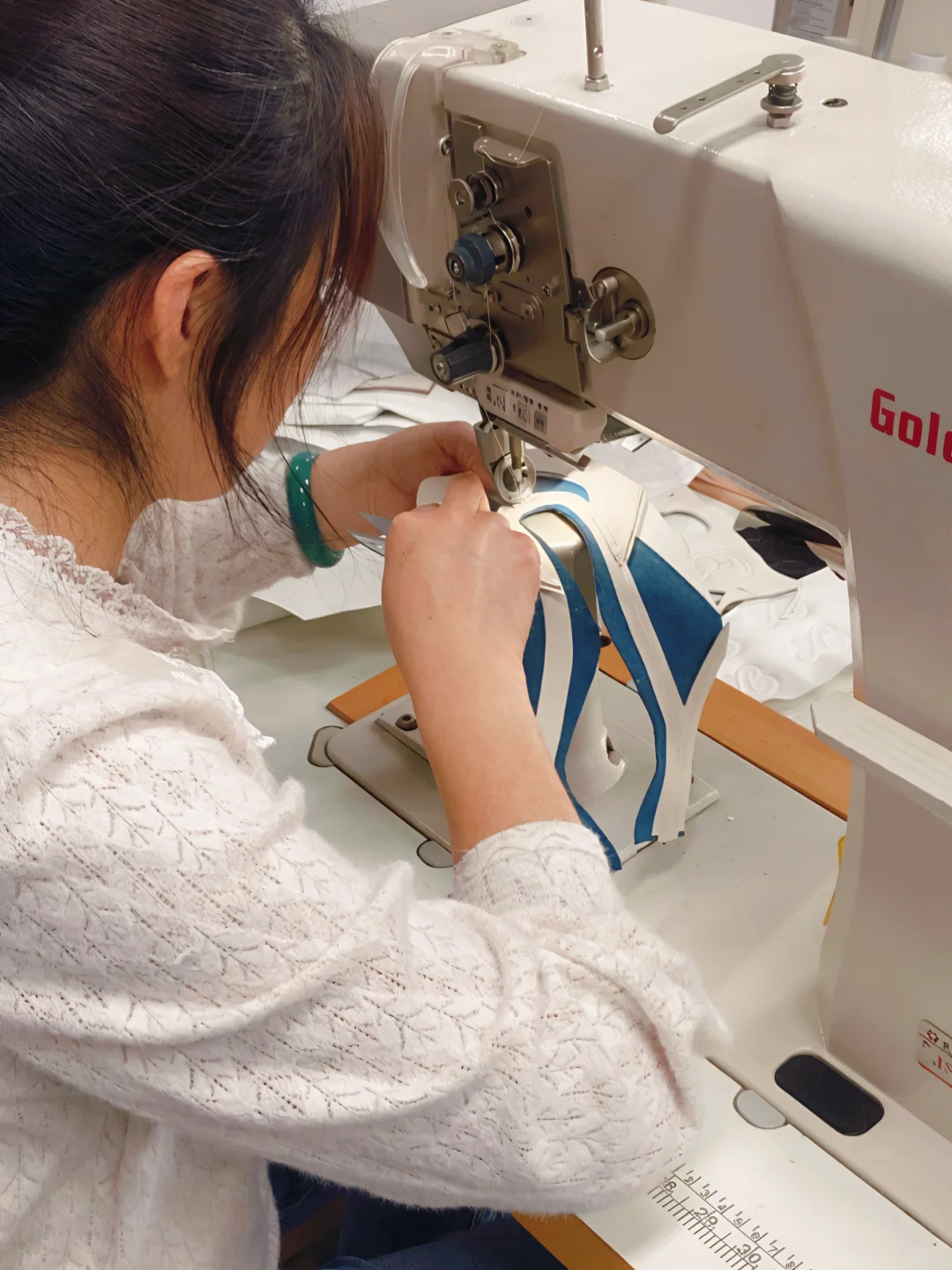 Ming仔监督鞋子样品的一天