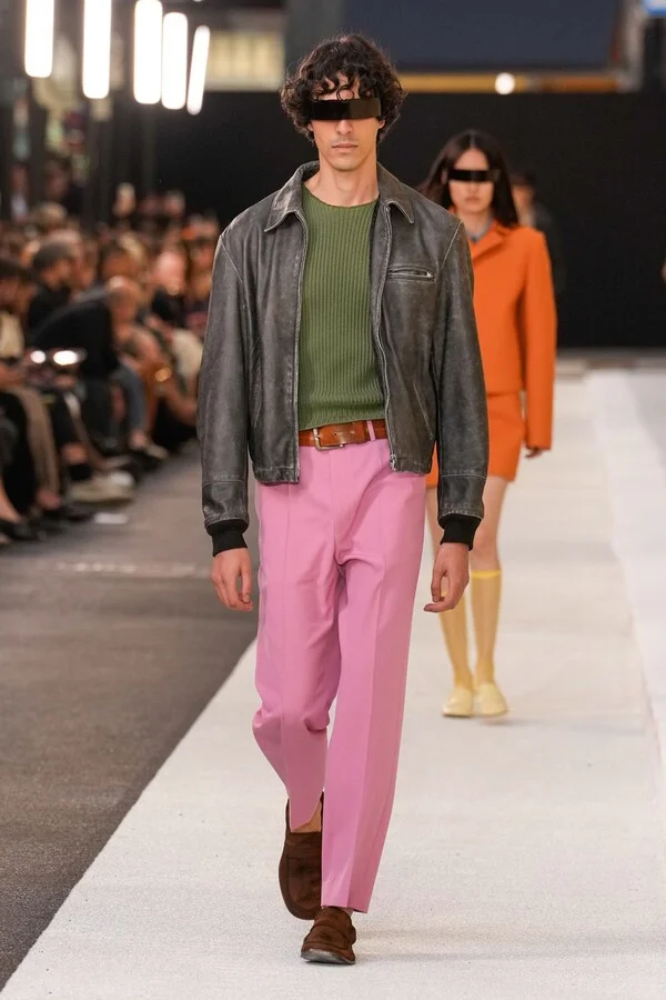 2026春日秀场:糖果色奏响时尚绮梦