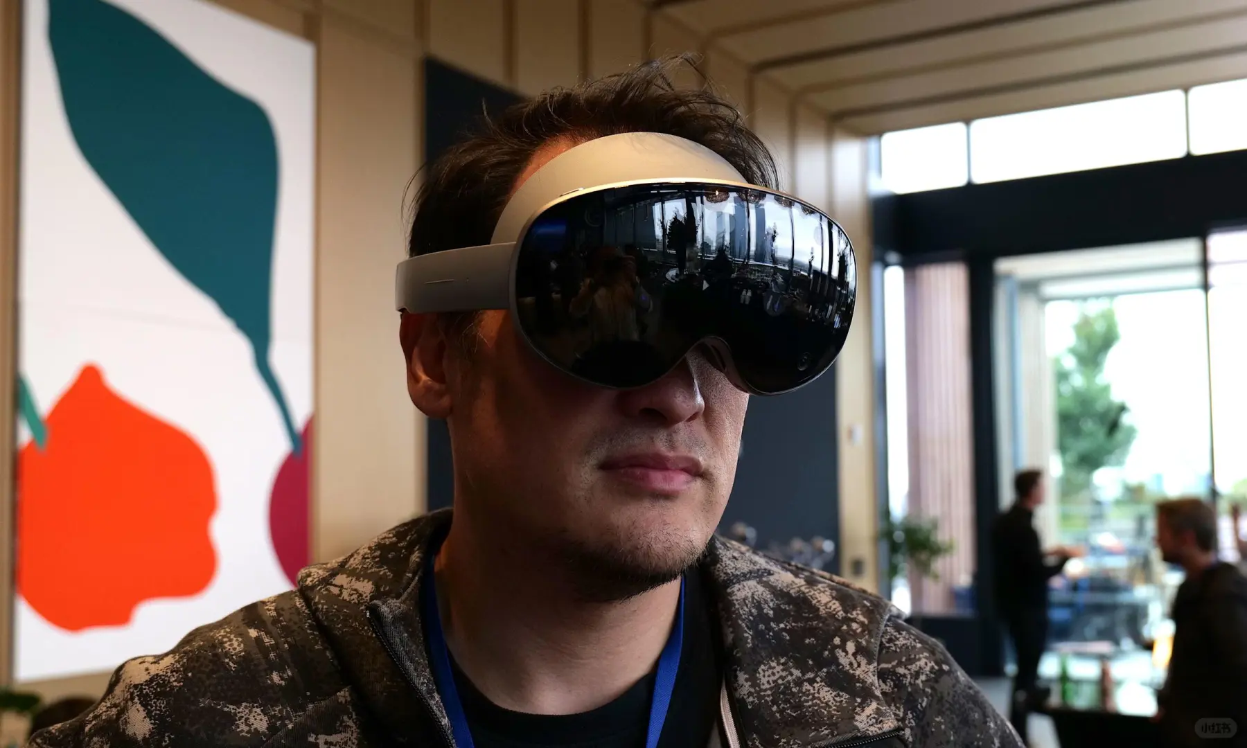 Galaxy XR 上手：半价打疼 Vision Pro ?