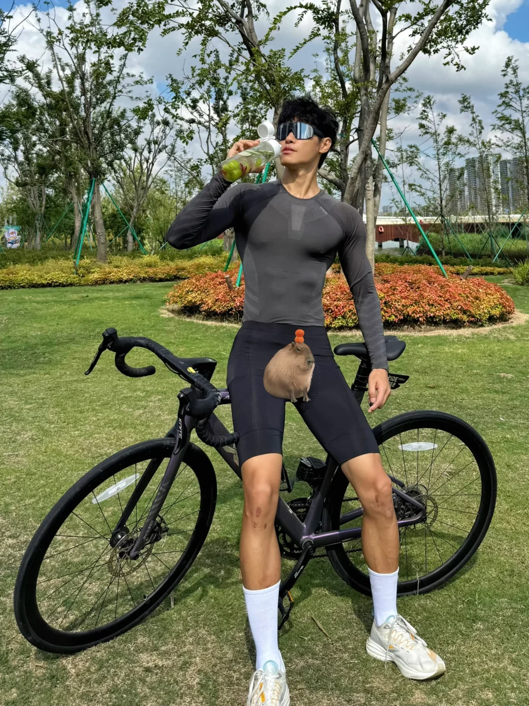 爽爽骑车? 爽爽喝