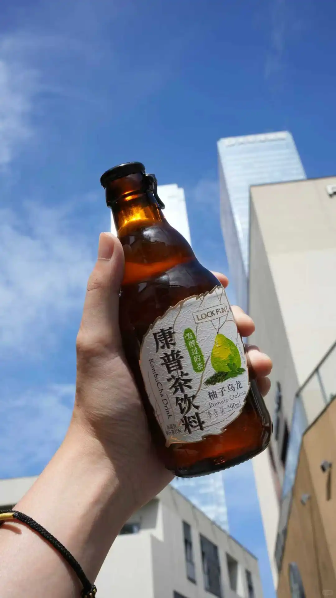 熬夜党自救！这瓶康普茶比喝白水舒服100 倍