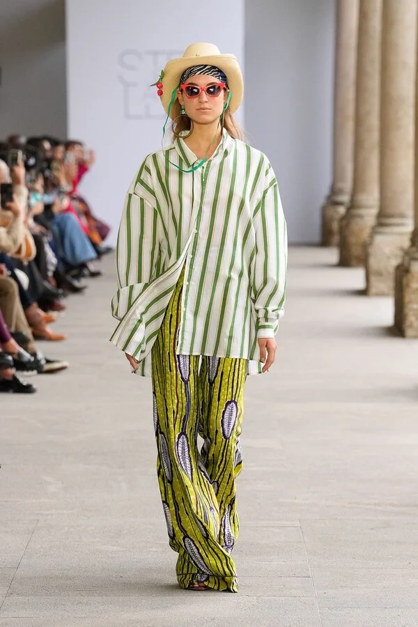 2026春日秀场:糖果色奏响时尚绮梦