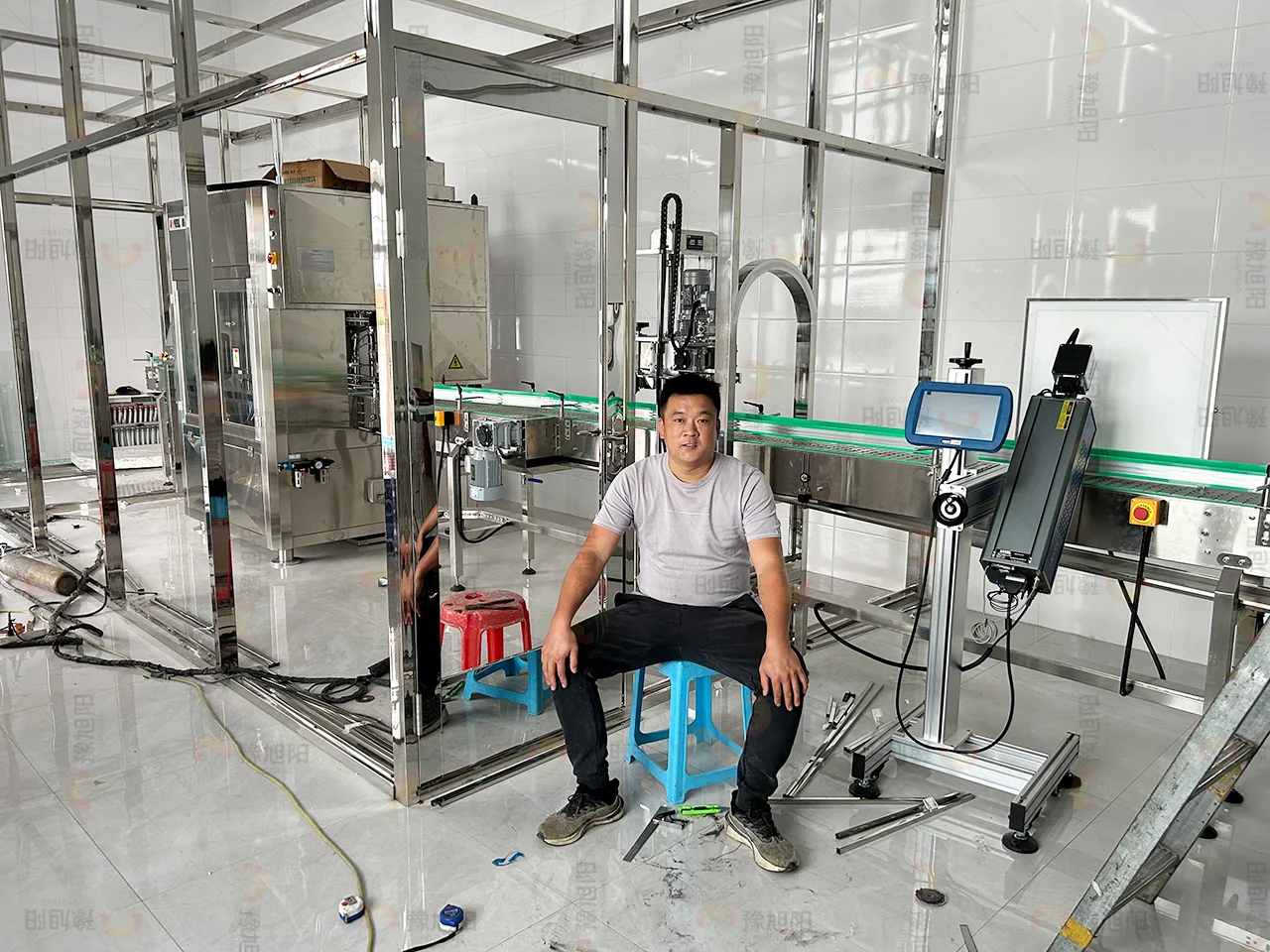 河南旭阳粮油：笨榨大豆榨油精炼设备生产线