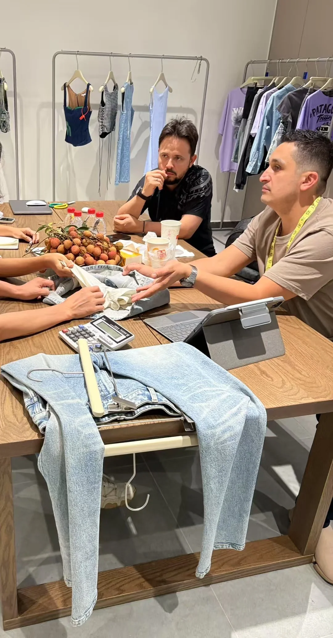 哥伦比亚??狠狠夸了，验厂直接打样15个款