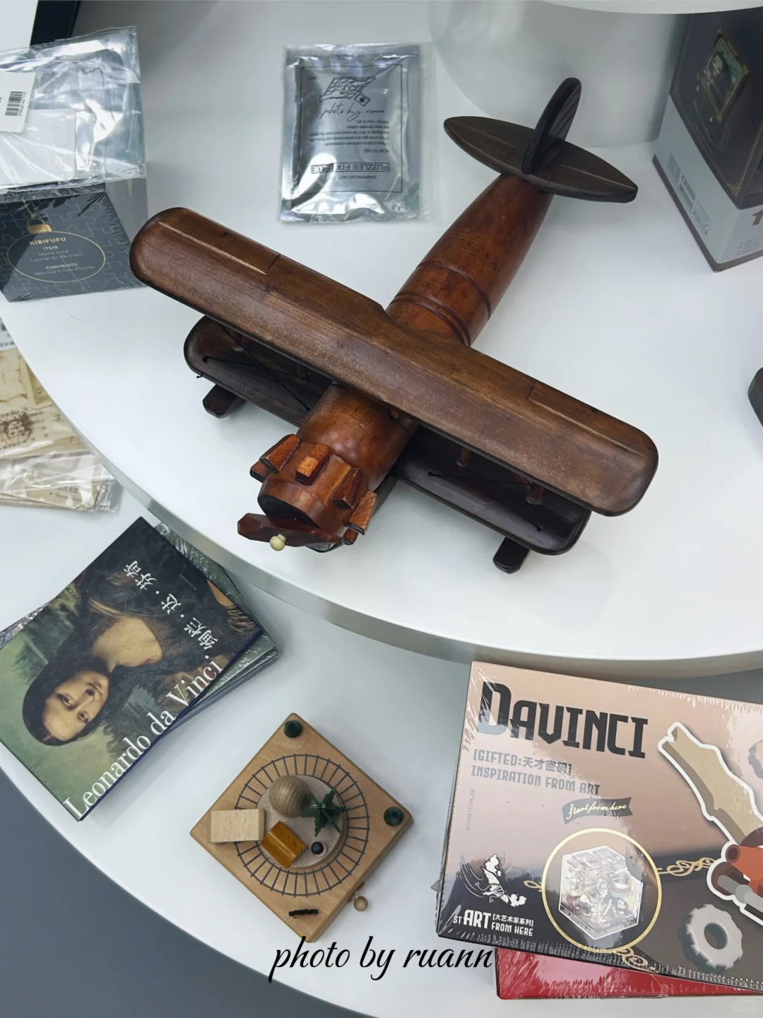 ?啊？在北京VR都不够用了，展览都上MR了？