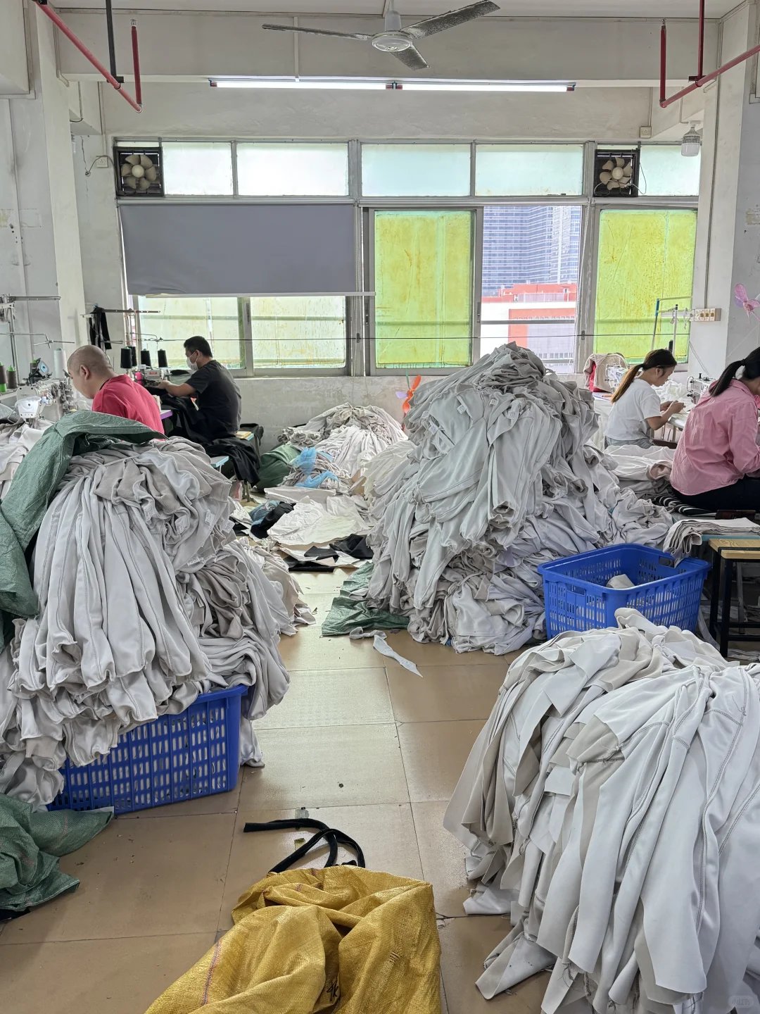 广州服装厂【接精品卫衣定制50件可做】