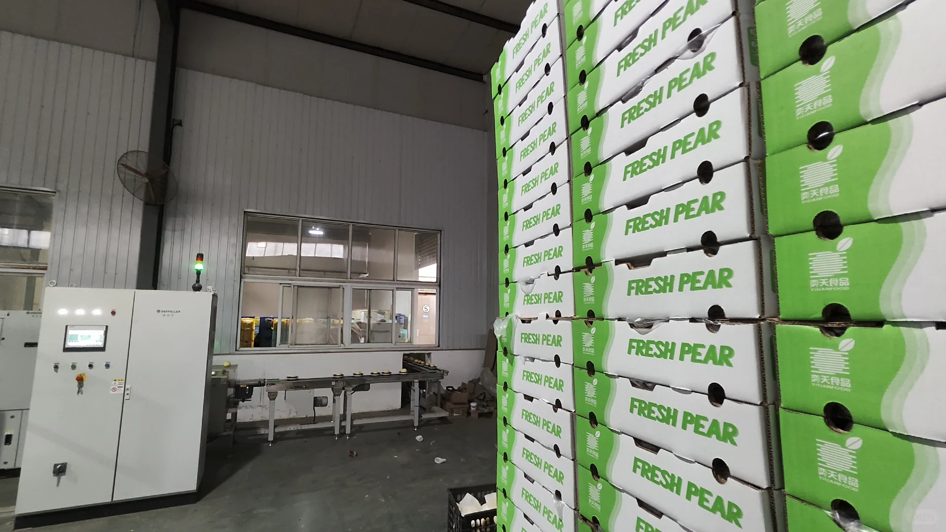 忙碌！河北梨加工厂全线规范加工