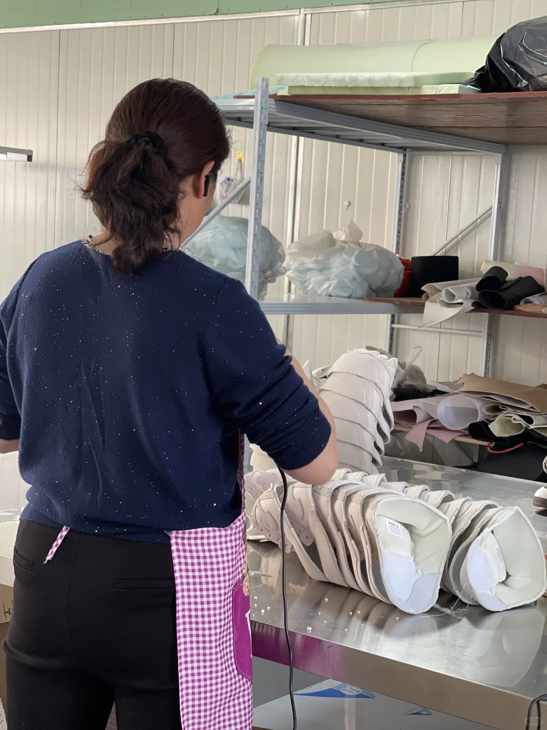 每天都很忙，开发一款鞋，首单基本都不挣钱