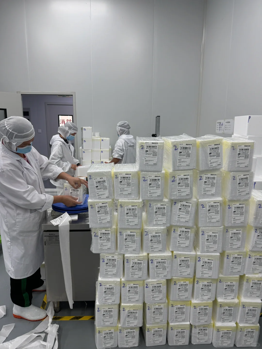 希腊干巴酸奶工厂也要用最传统的制作方式