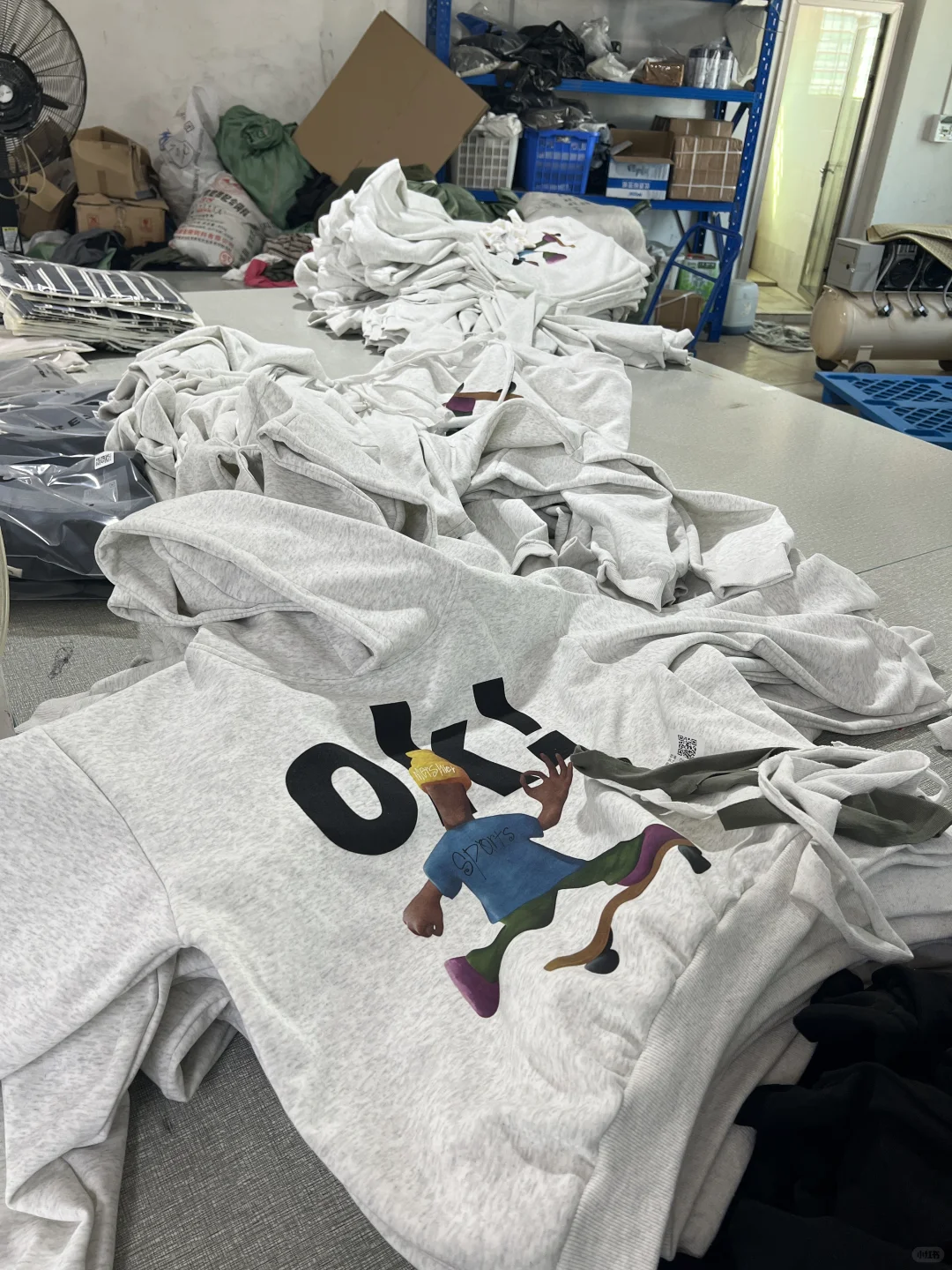 广州服装厂【接精品卫衣定制50件可做】