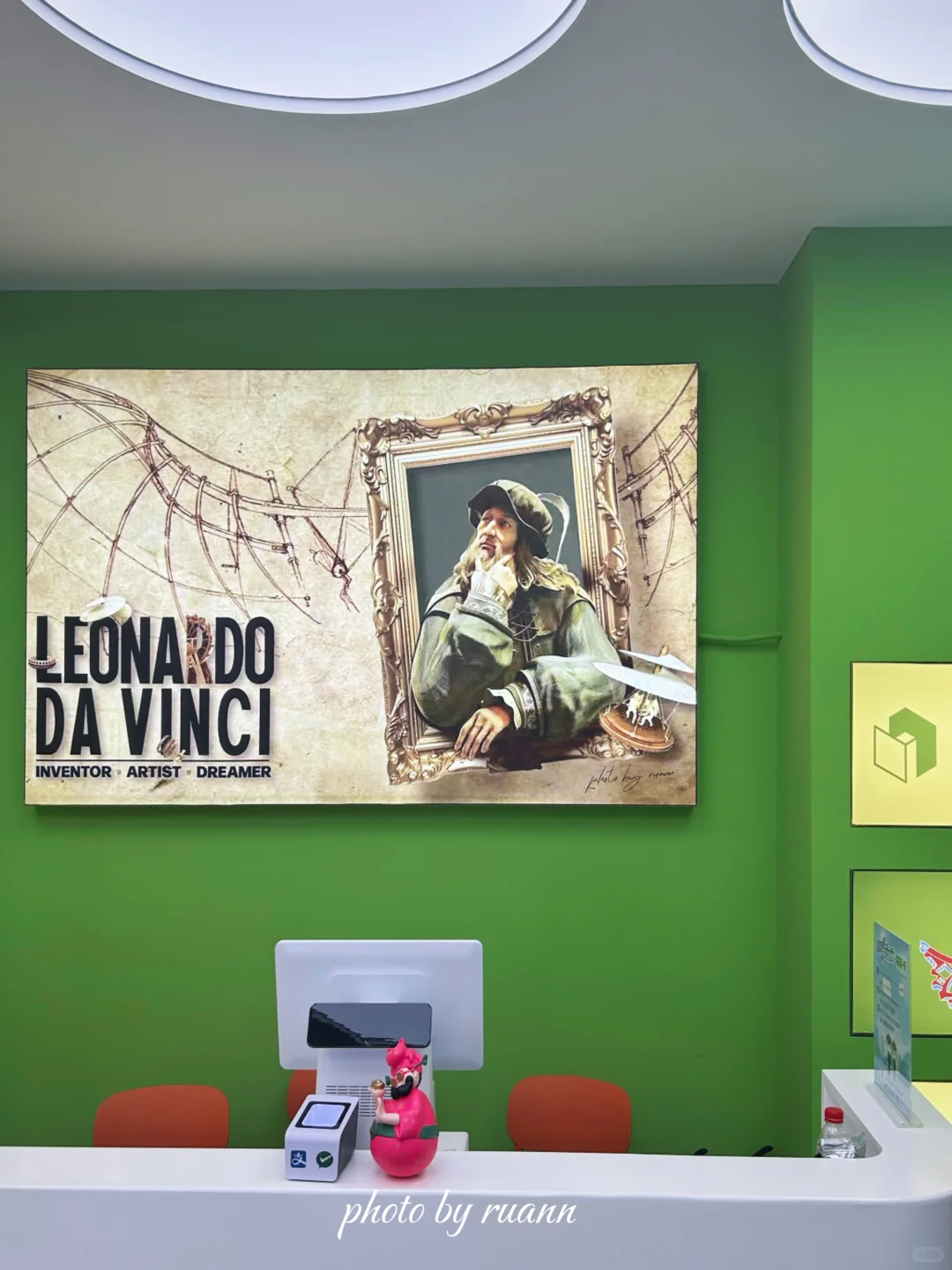 ?啊？在北京VR都不够用了，展览都上MR了？