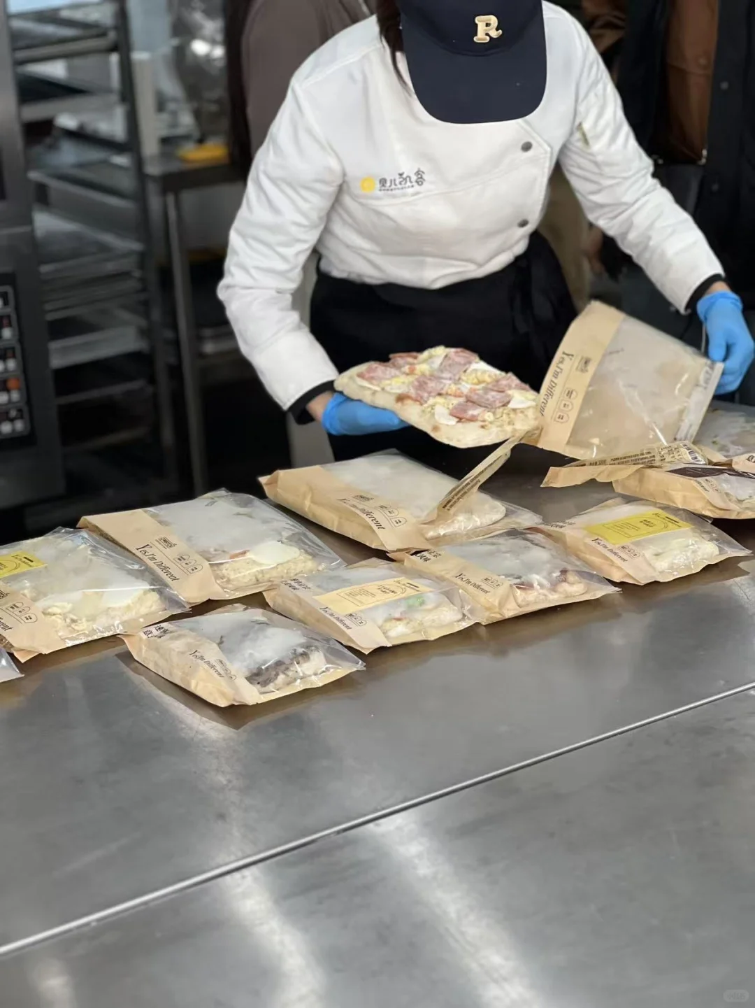 溯源天津贝儿食品：一口披萨与面包里的匠心，