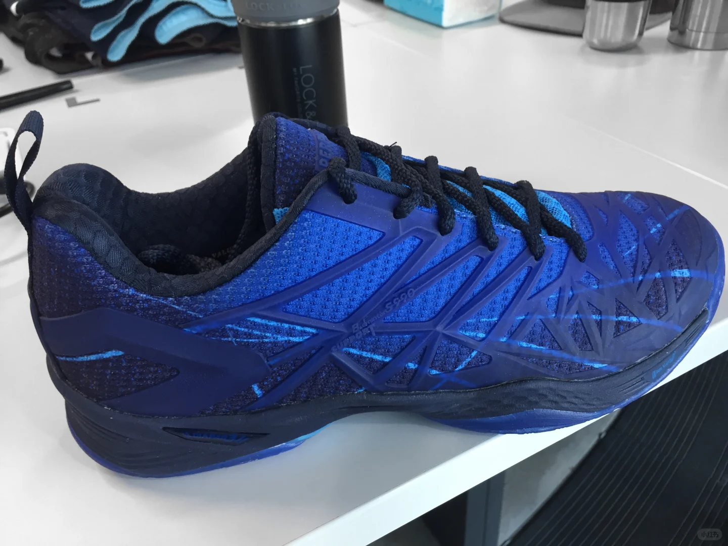 有时候觉得鞋子设计就是在脚楦上画画