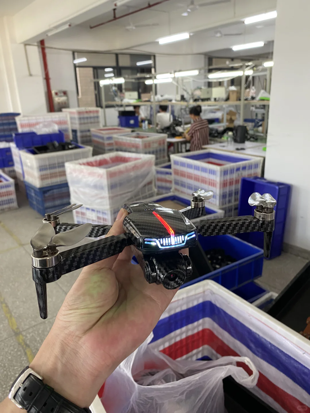 发现了一家消费级无人机工厂