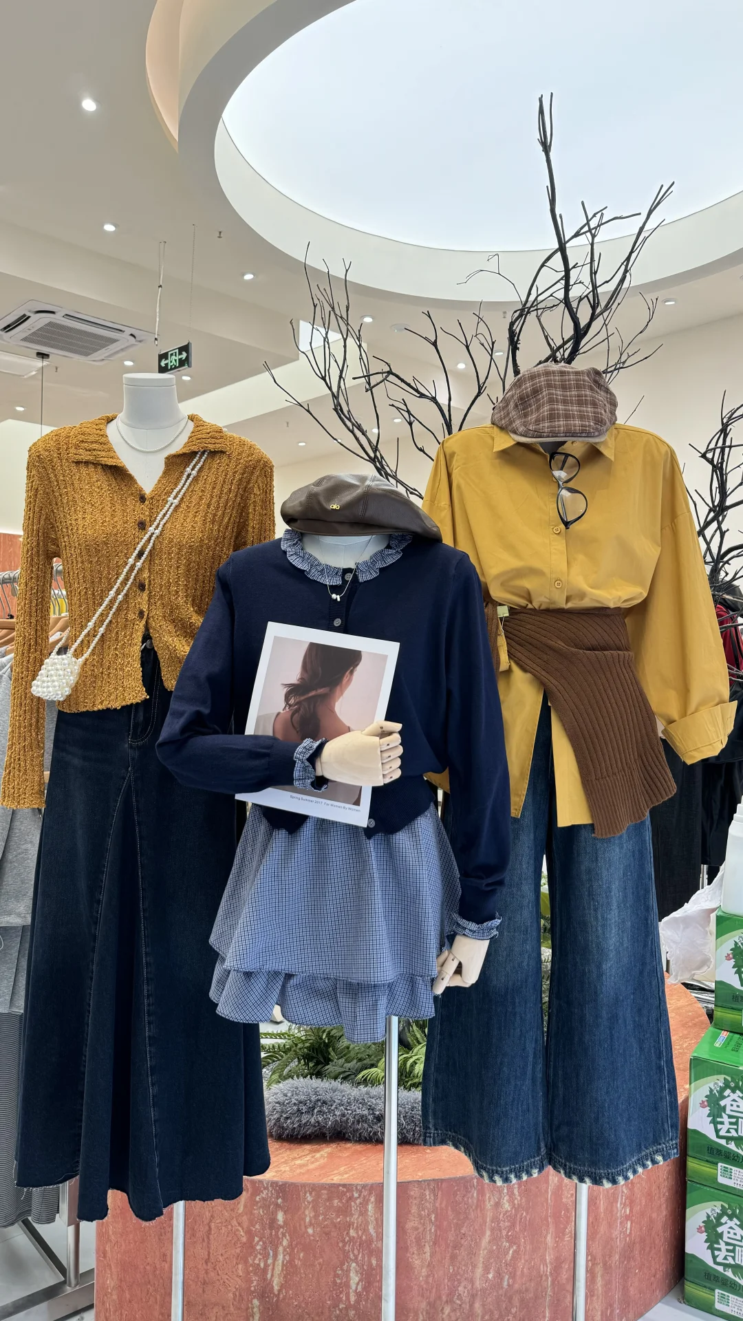 2025秋装流行色系