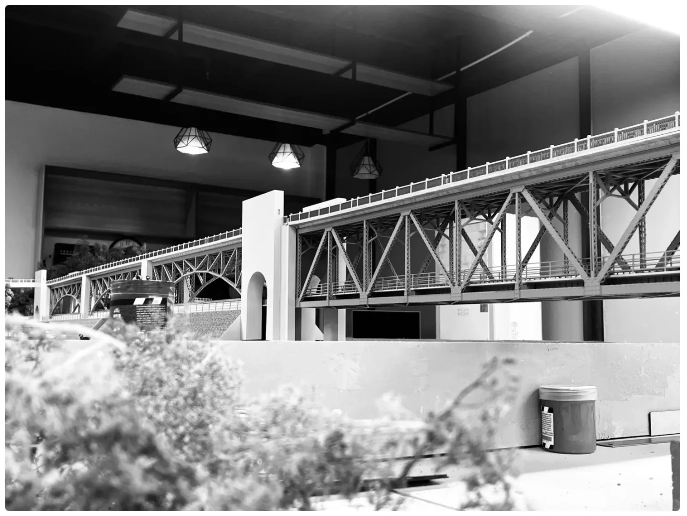 在杭州模型文化节与“钱江一桥”深情对望