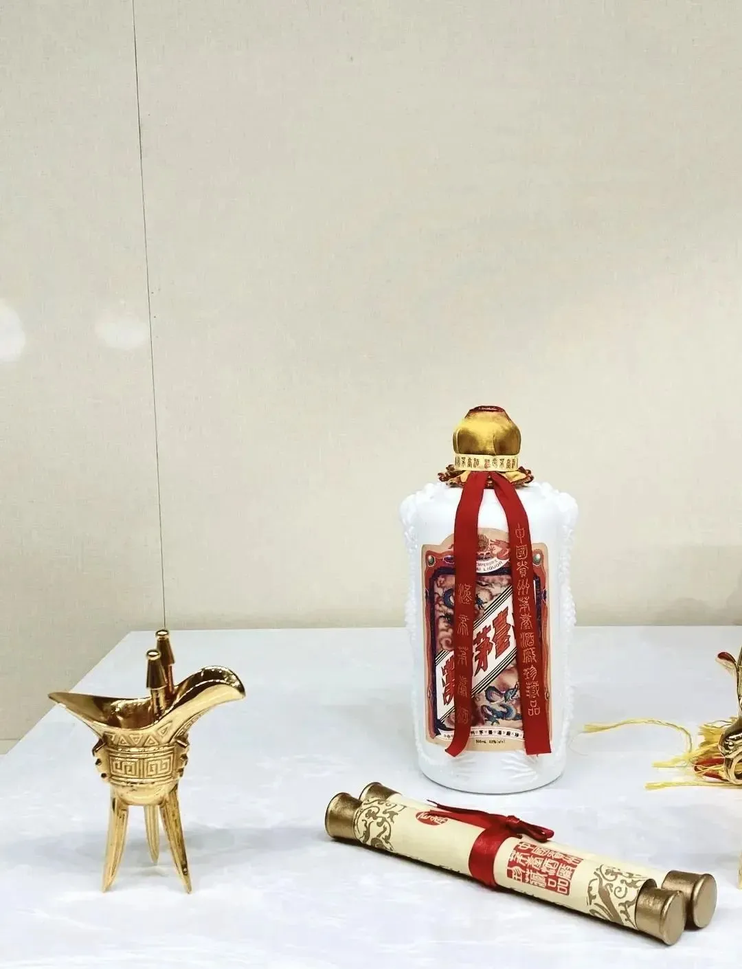 每天认识一款茅台酒｜1992年汉帝茅台