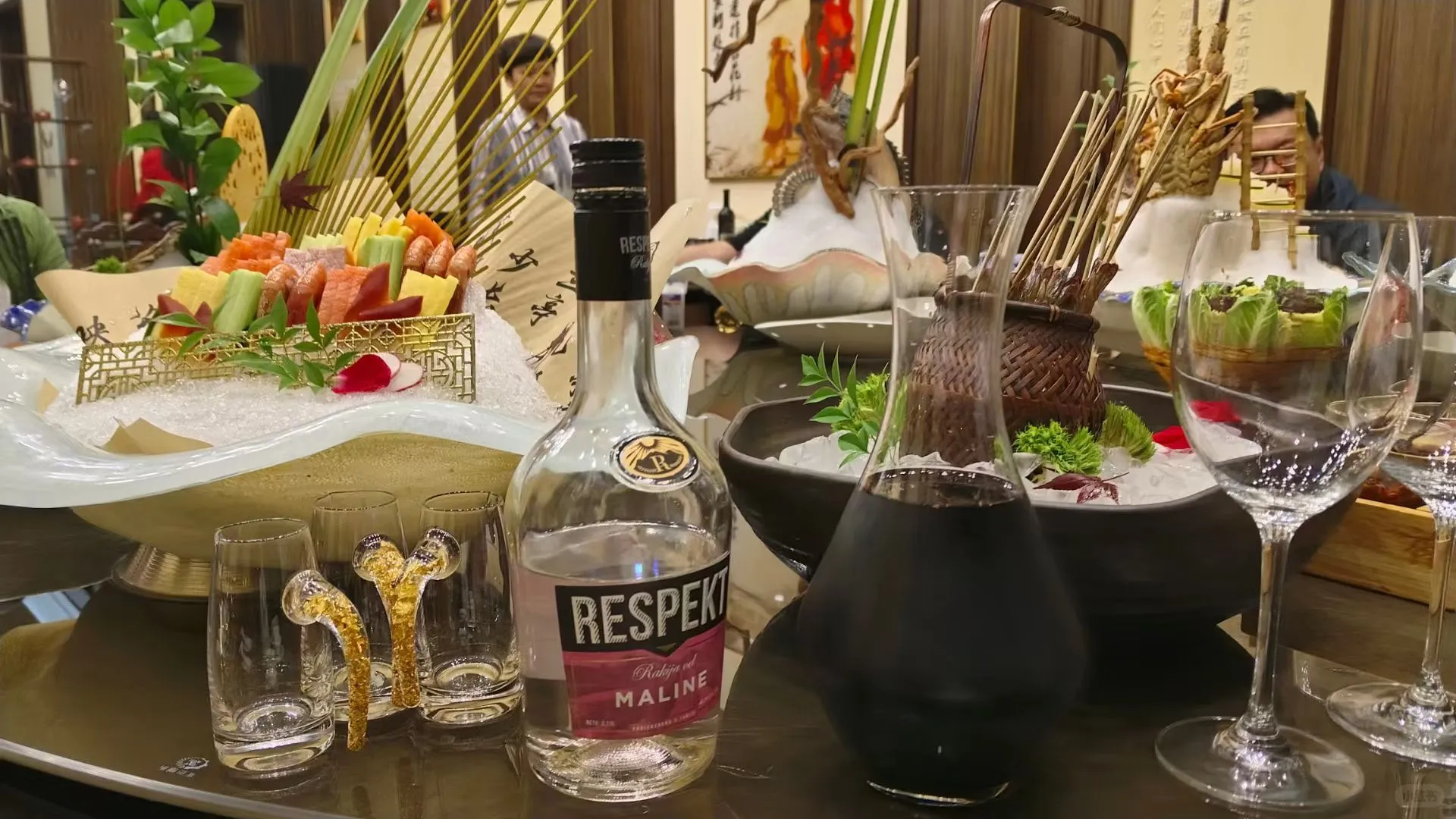 与大佬用餐，深入合作，共赢天下