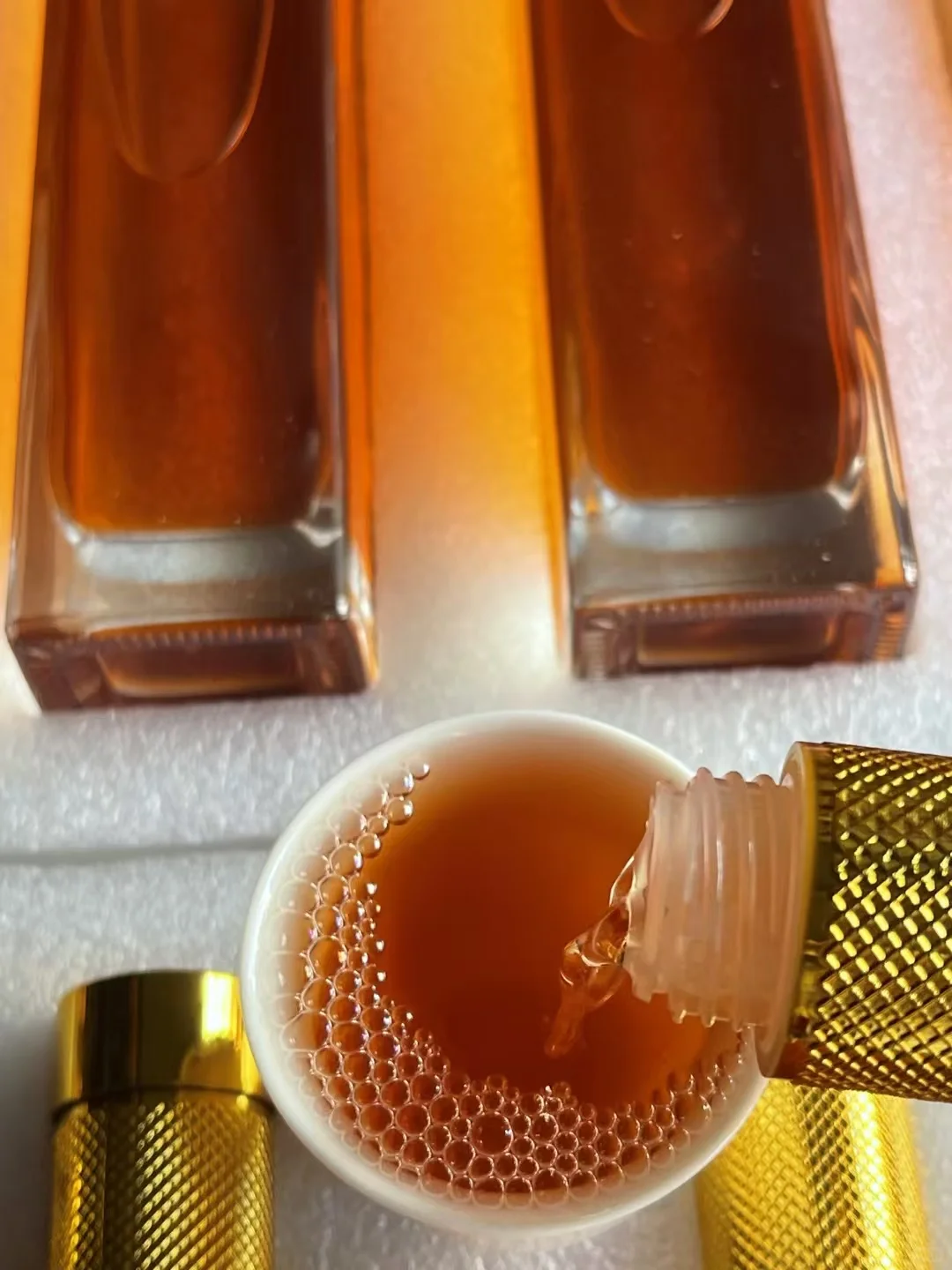 高端的美酒只需简单的传统酿造_红高粱酒