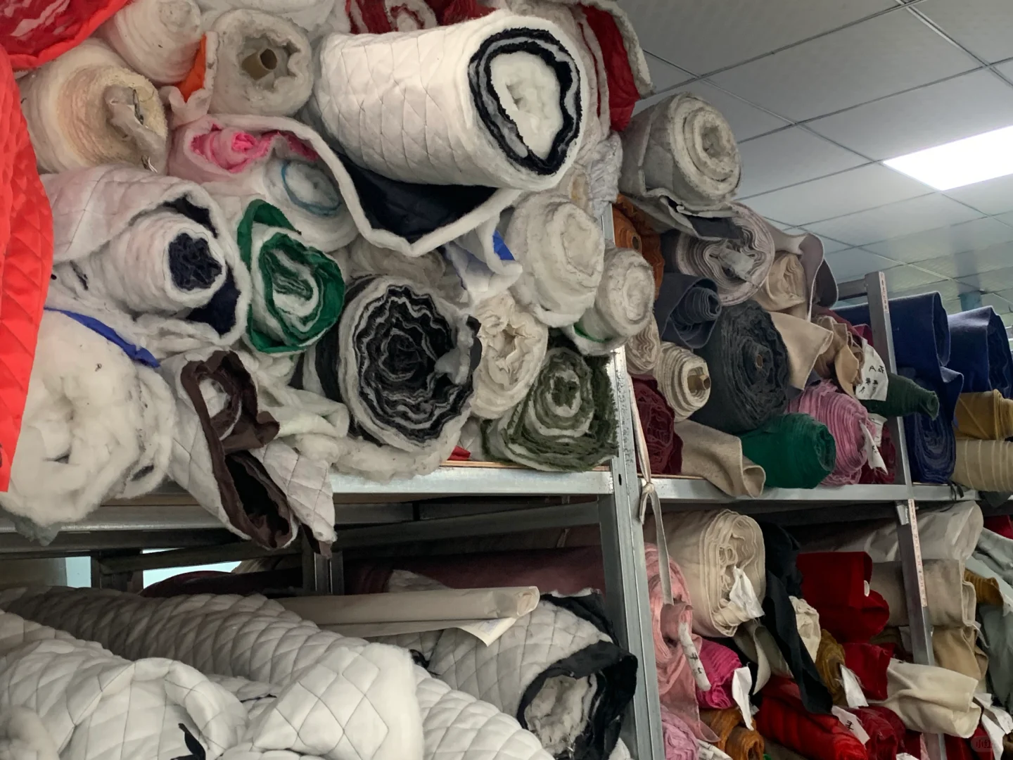 东莞服装工厂寻找国内、国外客户