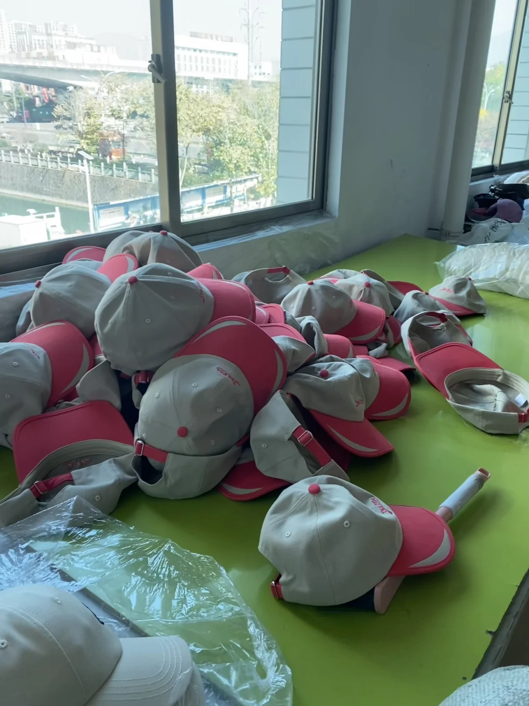 帽子工厂欢迎来询