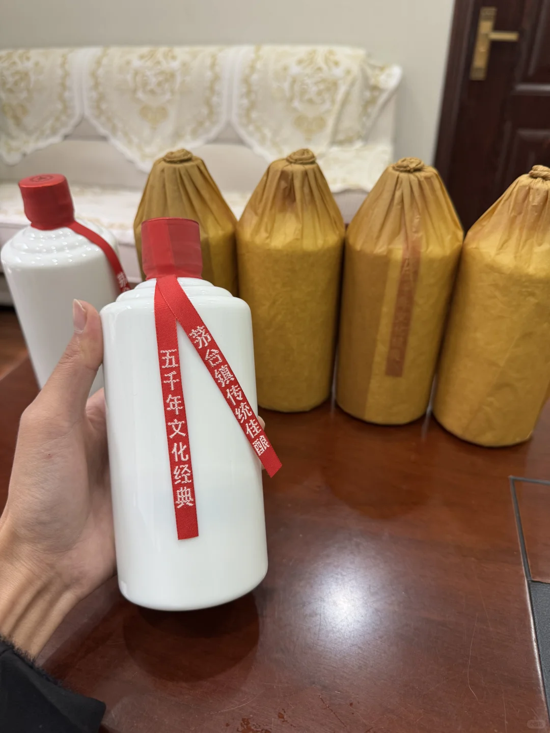 茅台镇选酒避坑｜本地人只喝光瓶酒！