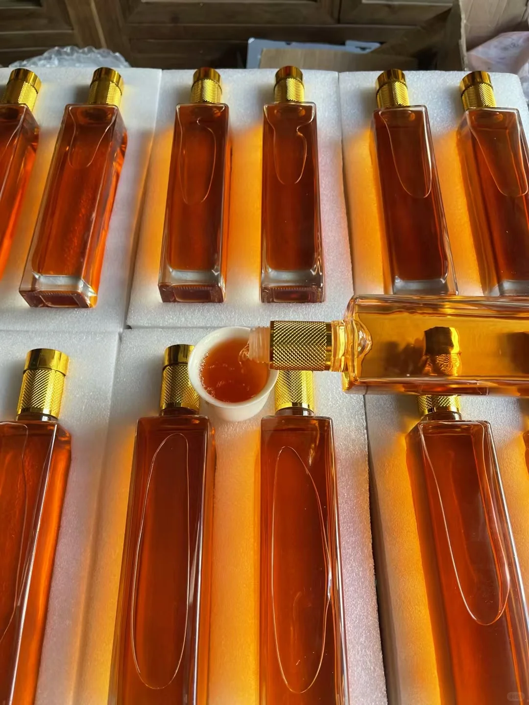 高端的美酒只需简单的传统酿造_红高粱酒