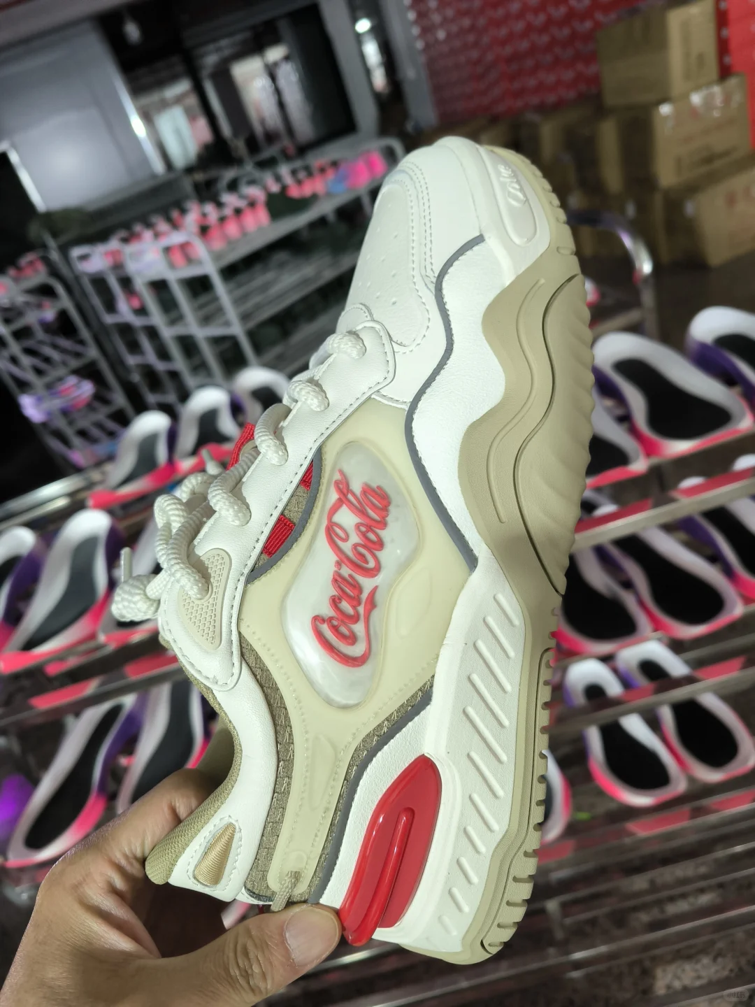 晋江源头鞋厂丨可接小单、快返,超省心?