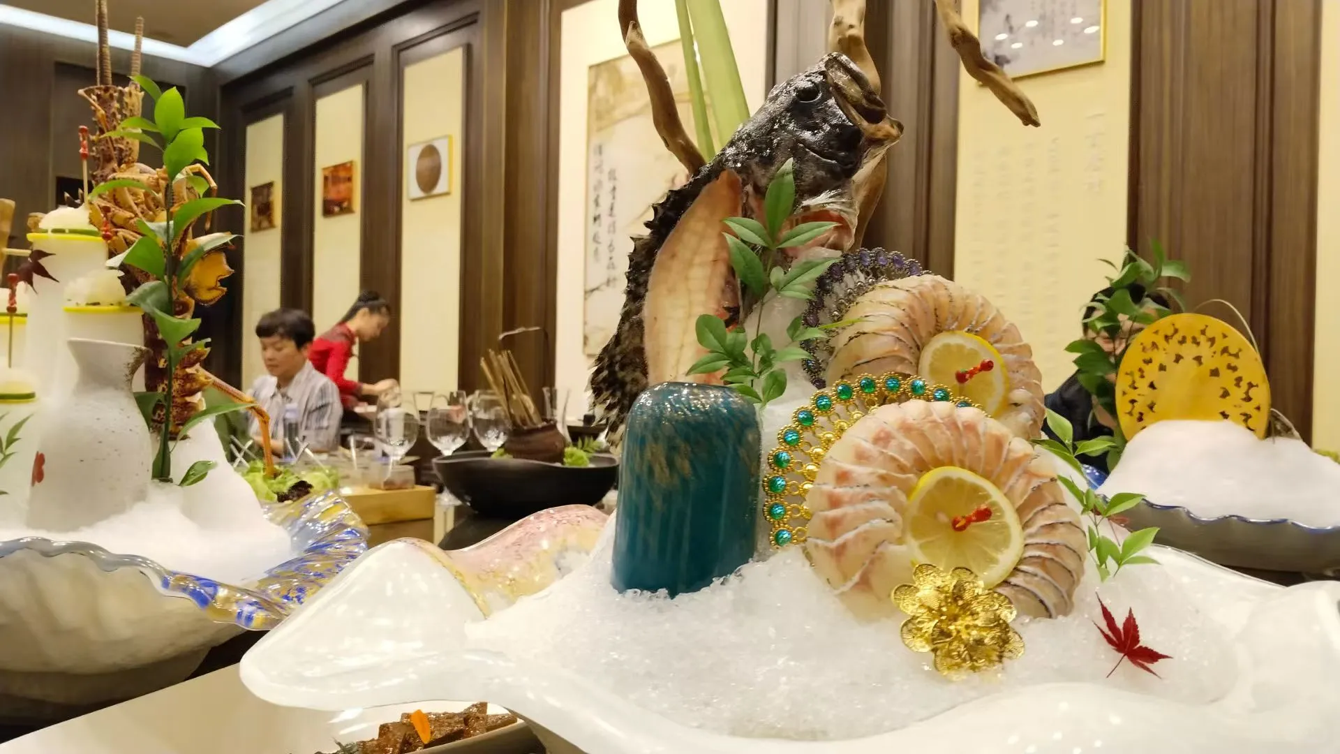 与大佬用餐，深入合作，共赢天下