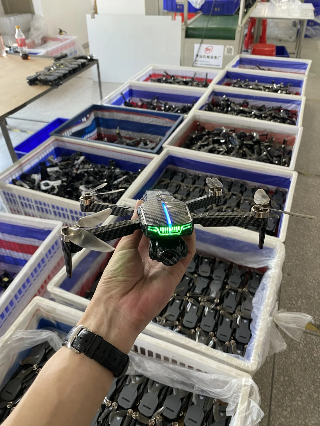 发现了一家消费级无人机工厂