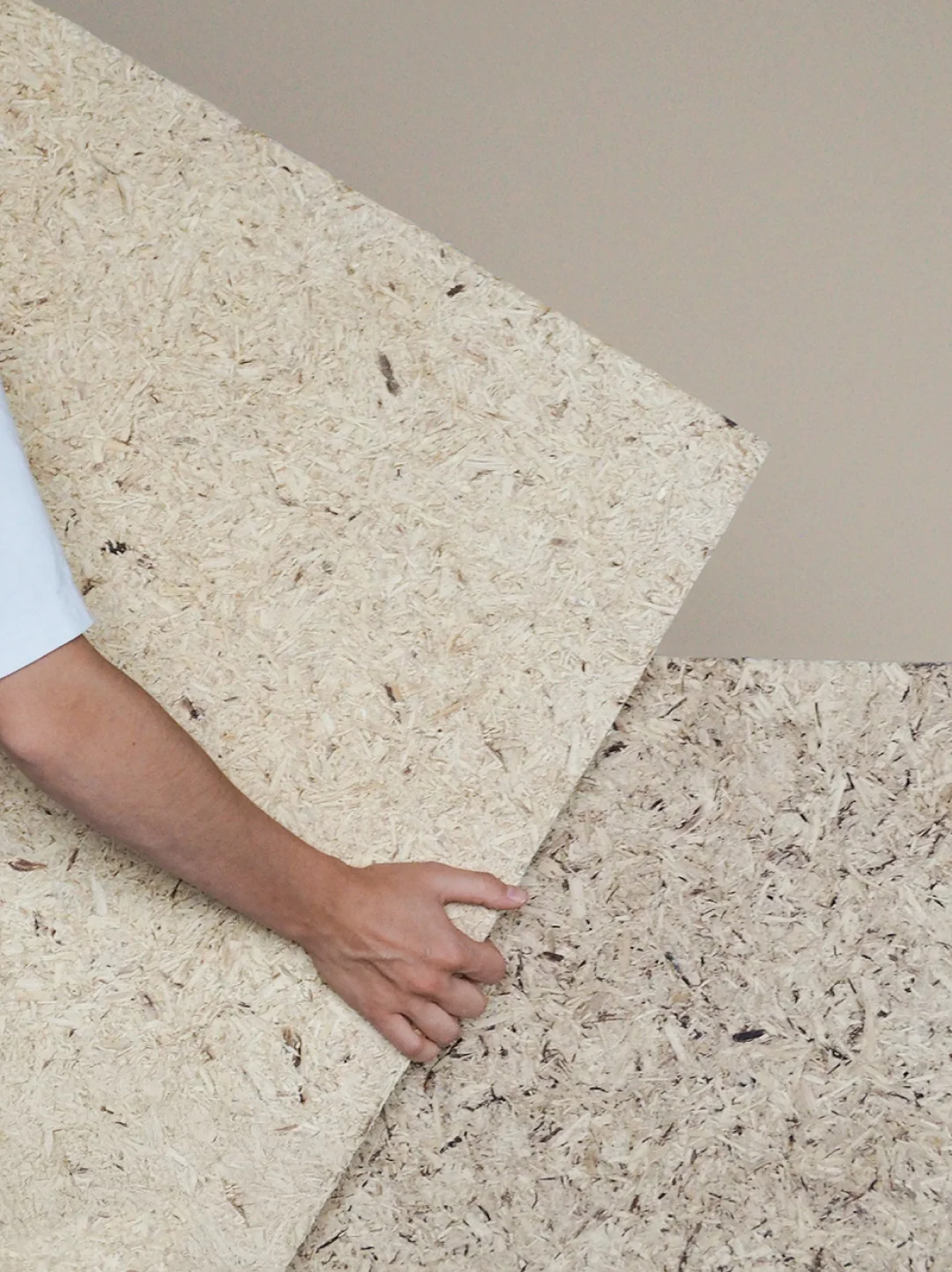 啤酒花藤蔓：源于土地，归于土地