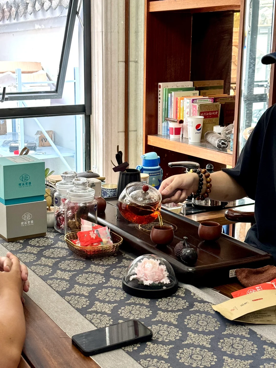 00后勇闯茶行业!我如何搞定B端大客?