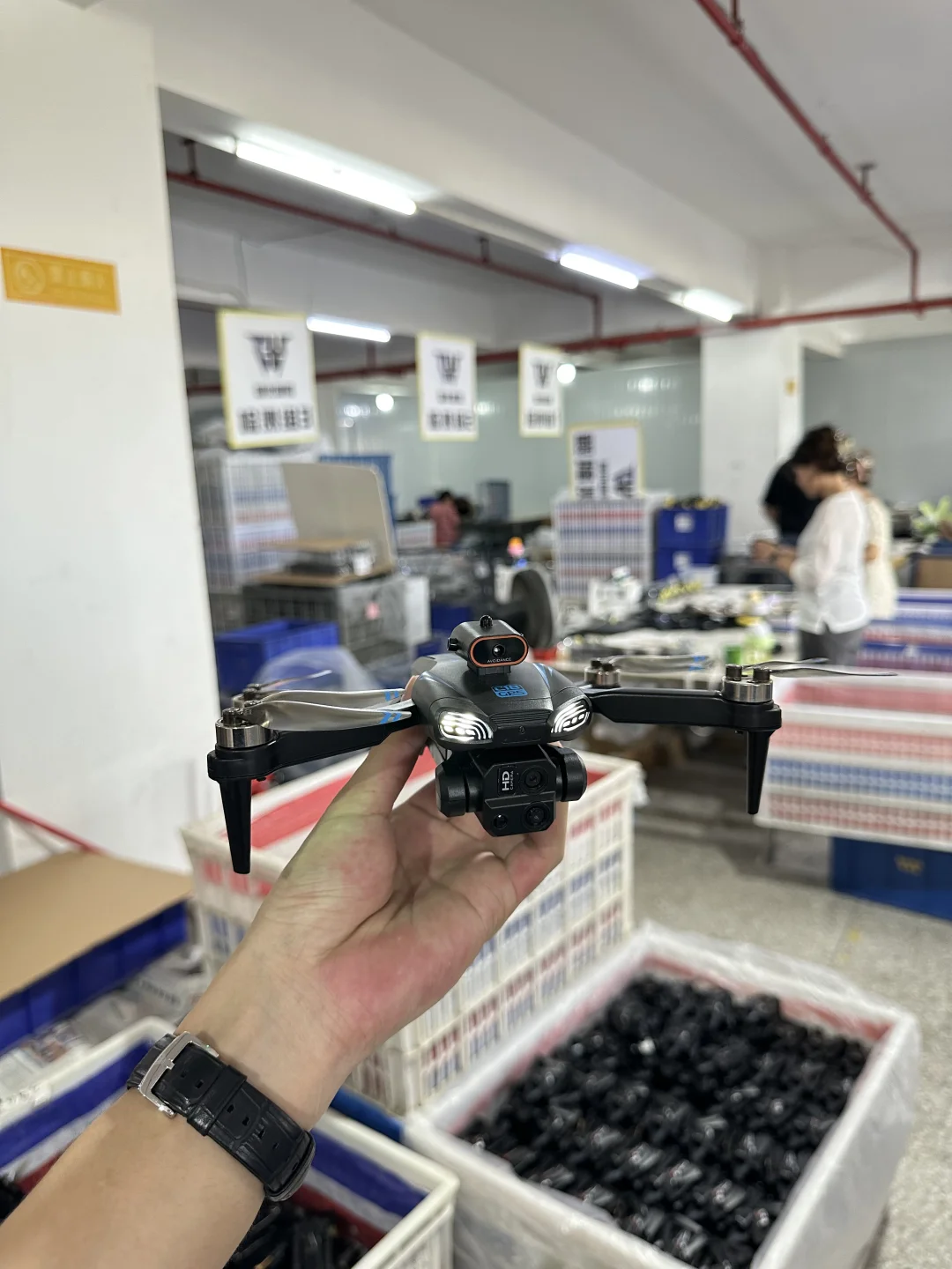 发现了一家消费级无人机工厂