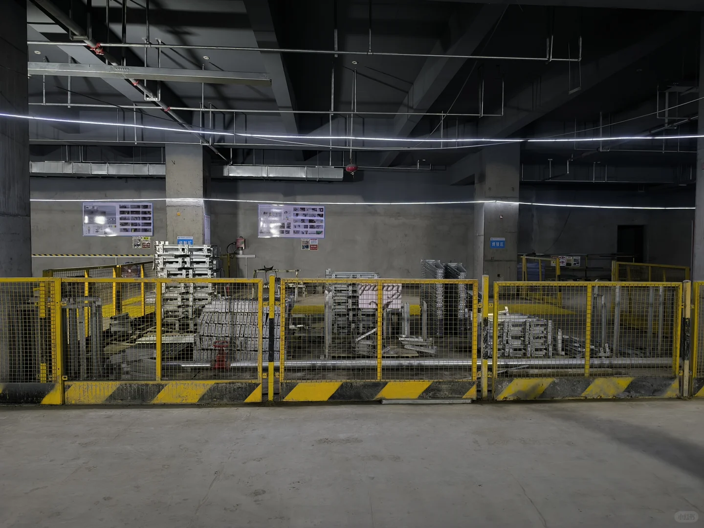 机电安装现场的加工厂做成这样也算是可以了