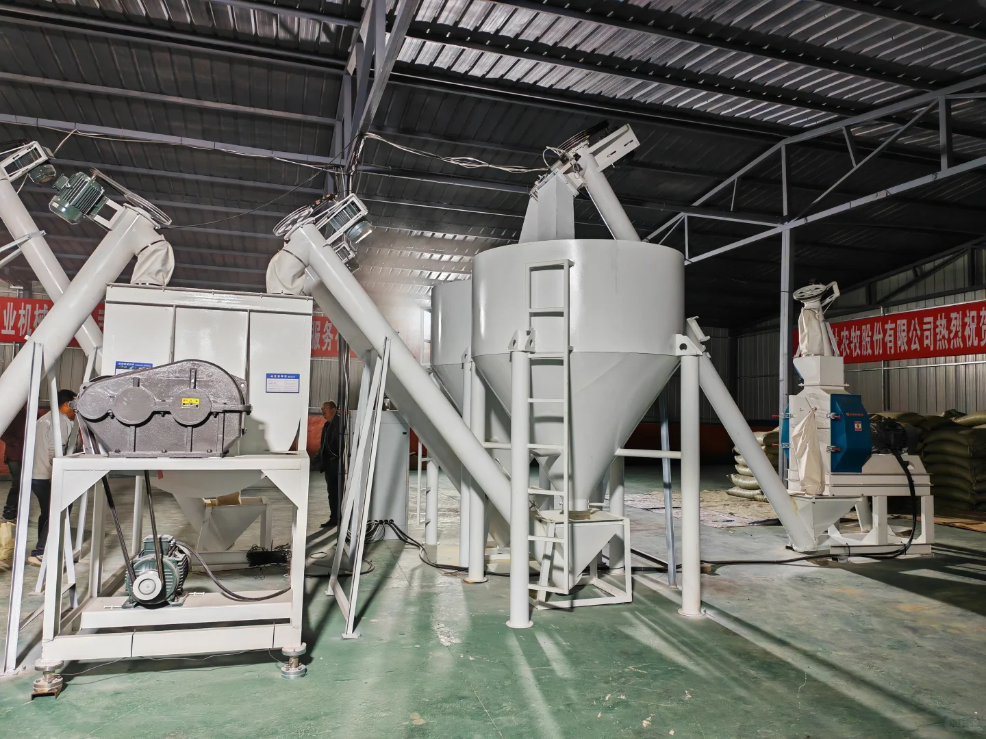 一键操作全自动饲料加工厂生产线全套设备