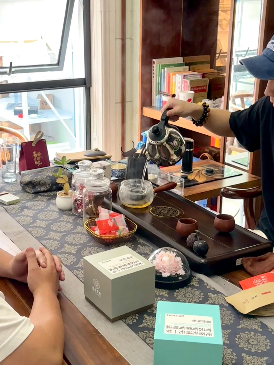 00后勇闯茶行业!我如何搞定B端大客?