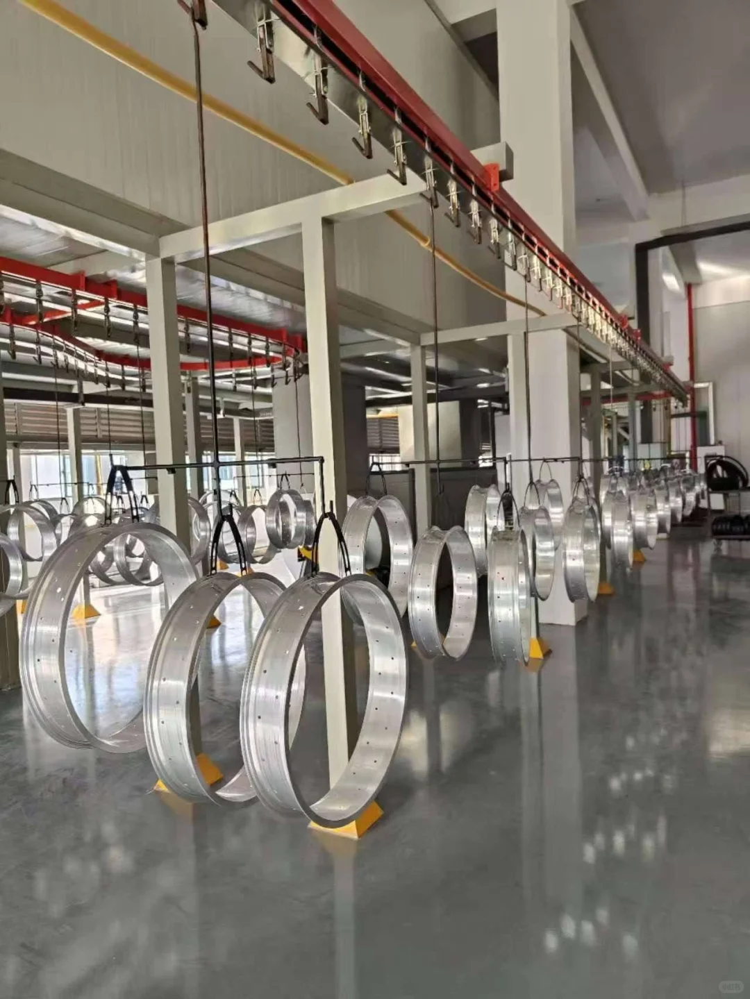 器材喷涂流水线高效自动化生产技术探讨