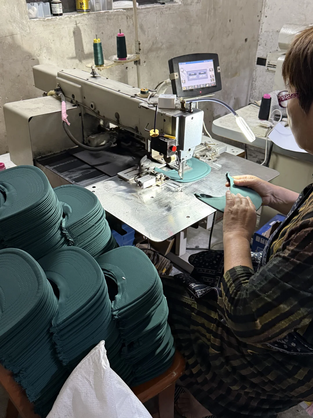 厂二代的叛逆创业:用供应链卷si中间商?