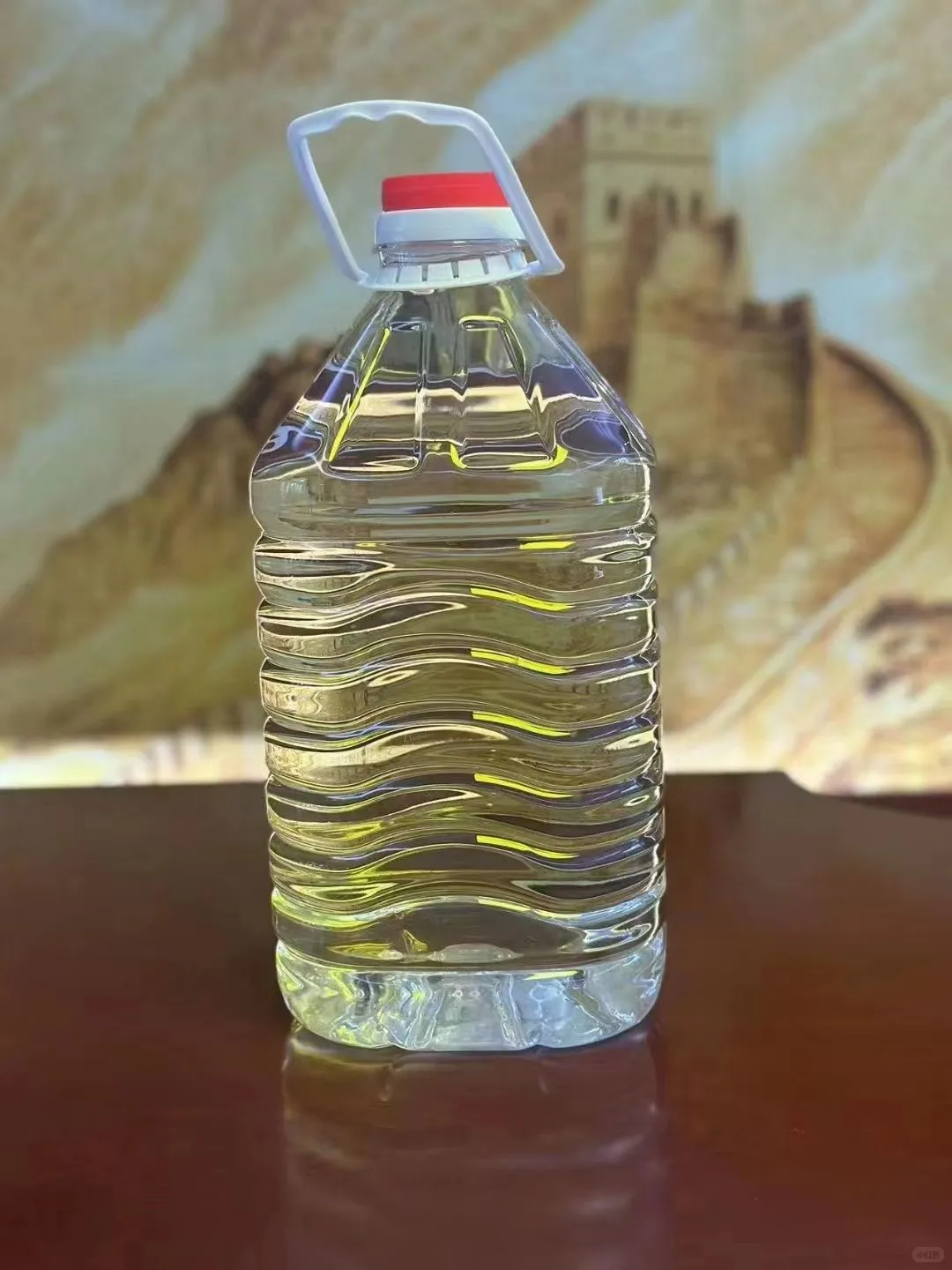 茅台镇本地人自用的散酒，酱香酒