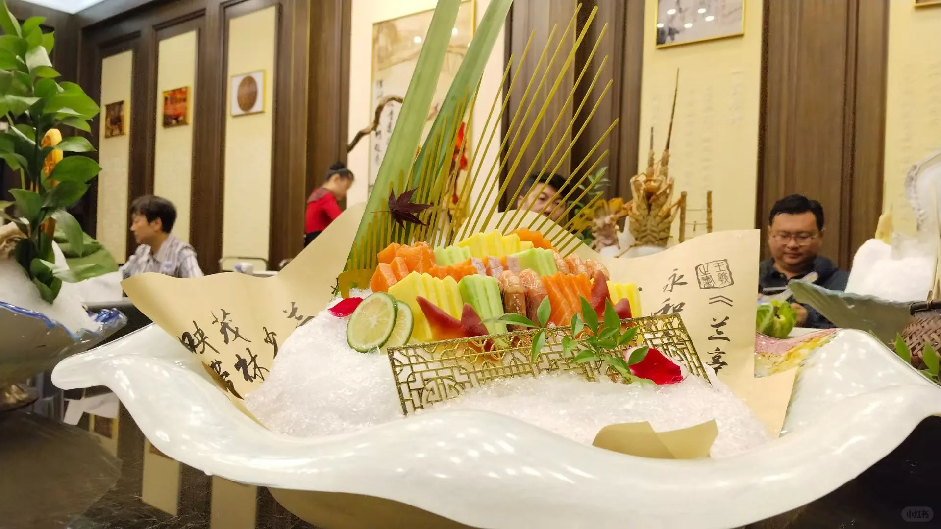 与大佬用餐，深入合作，共赢天下