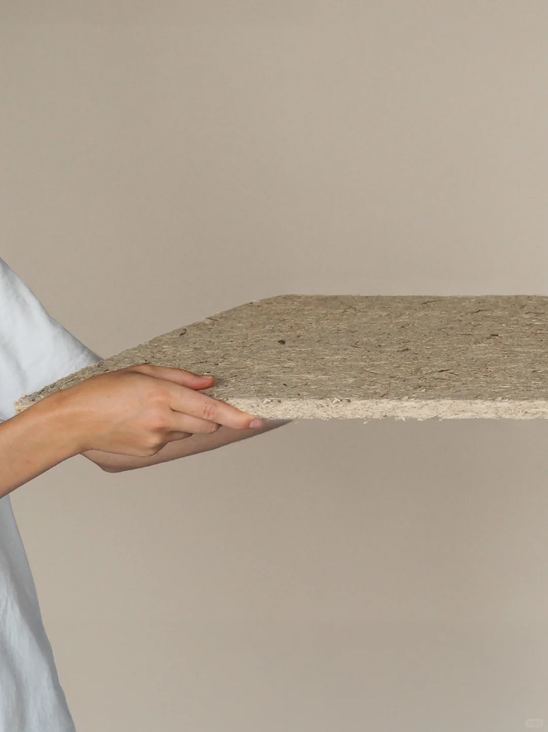 啤酒花藤蔓：源于土地，归于土地