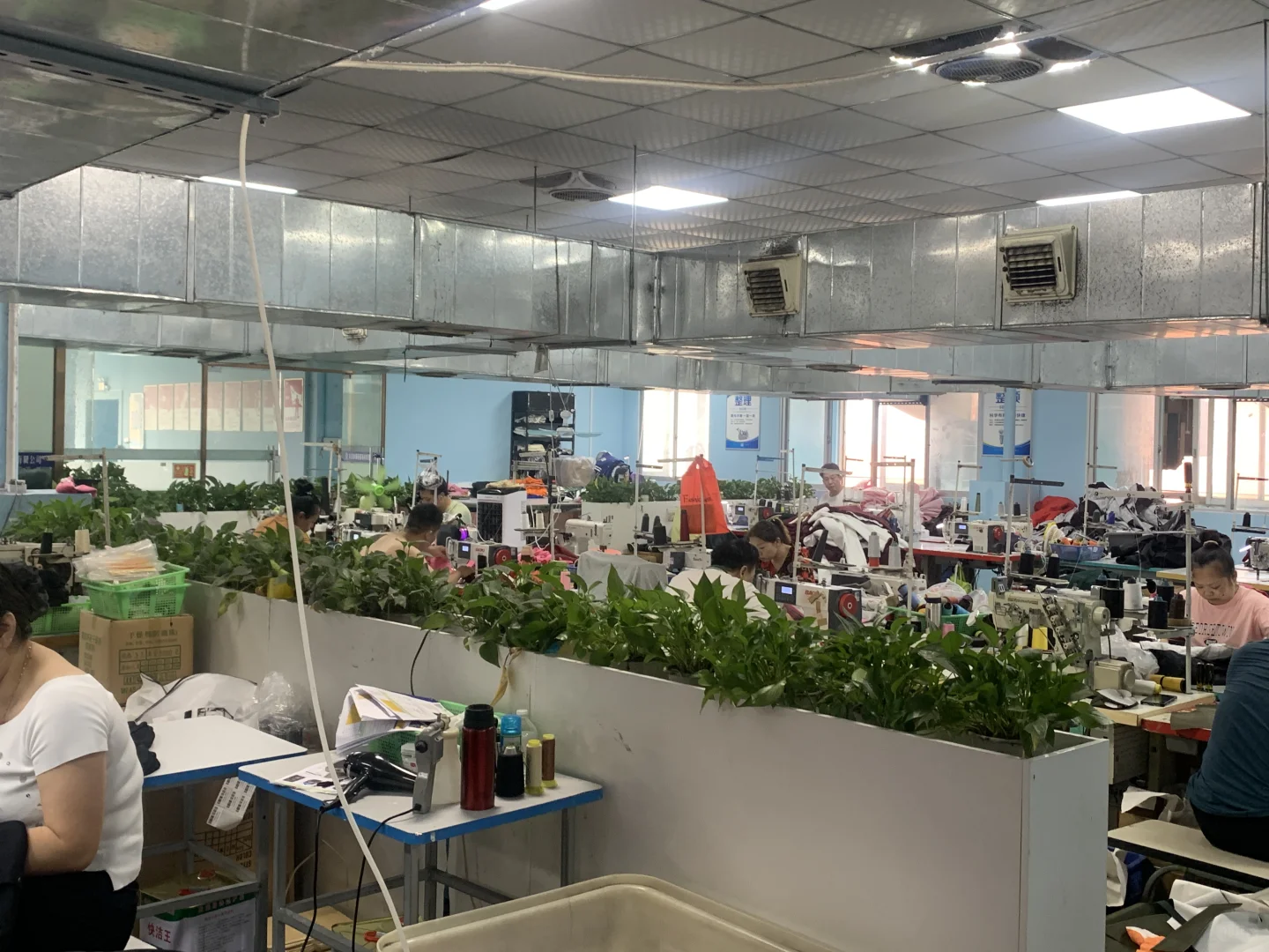 东莞服装工厂寻找国内、国外客户