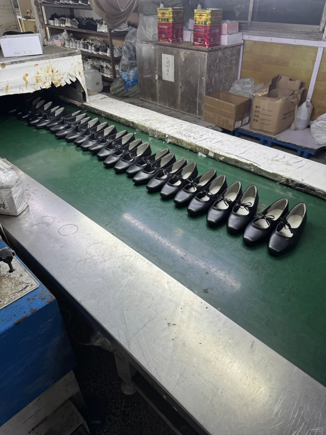 2025年!00后自己开的鞋厂